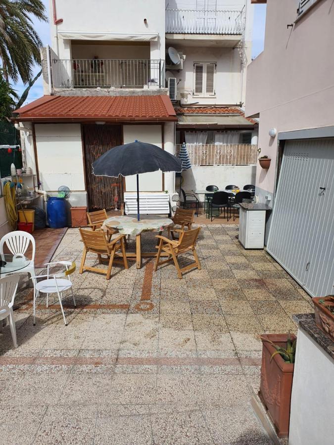 Case Vacanza Armando "Lipari" Каннето Экстерьер фото